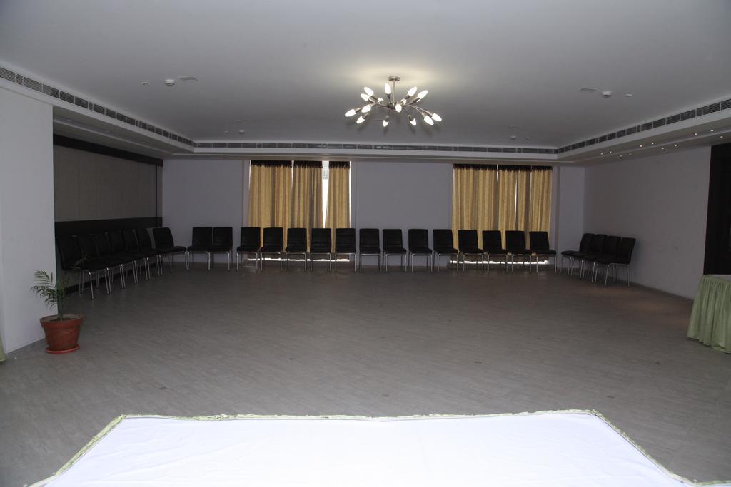 The Grand Radiant Hotel 3*