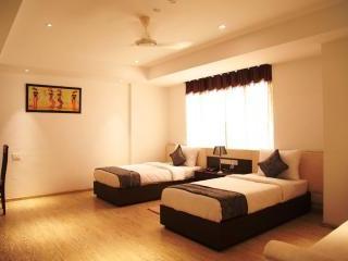 Hotel The Grand Radiant 3*